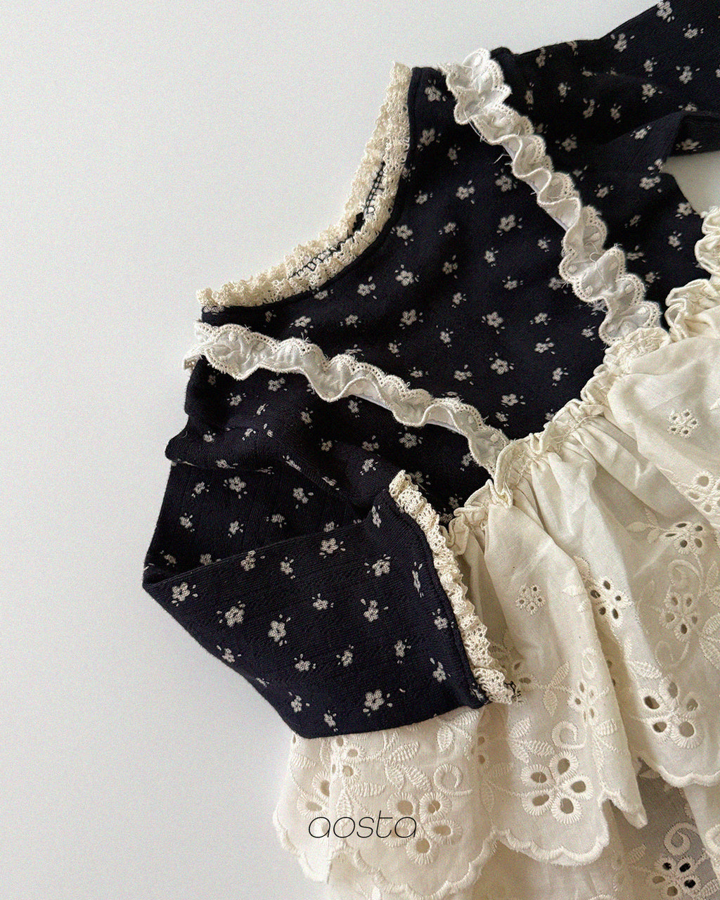[PRÉCOMMANDE] Haut en maille ajourée