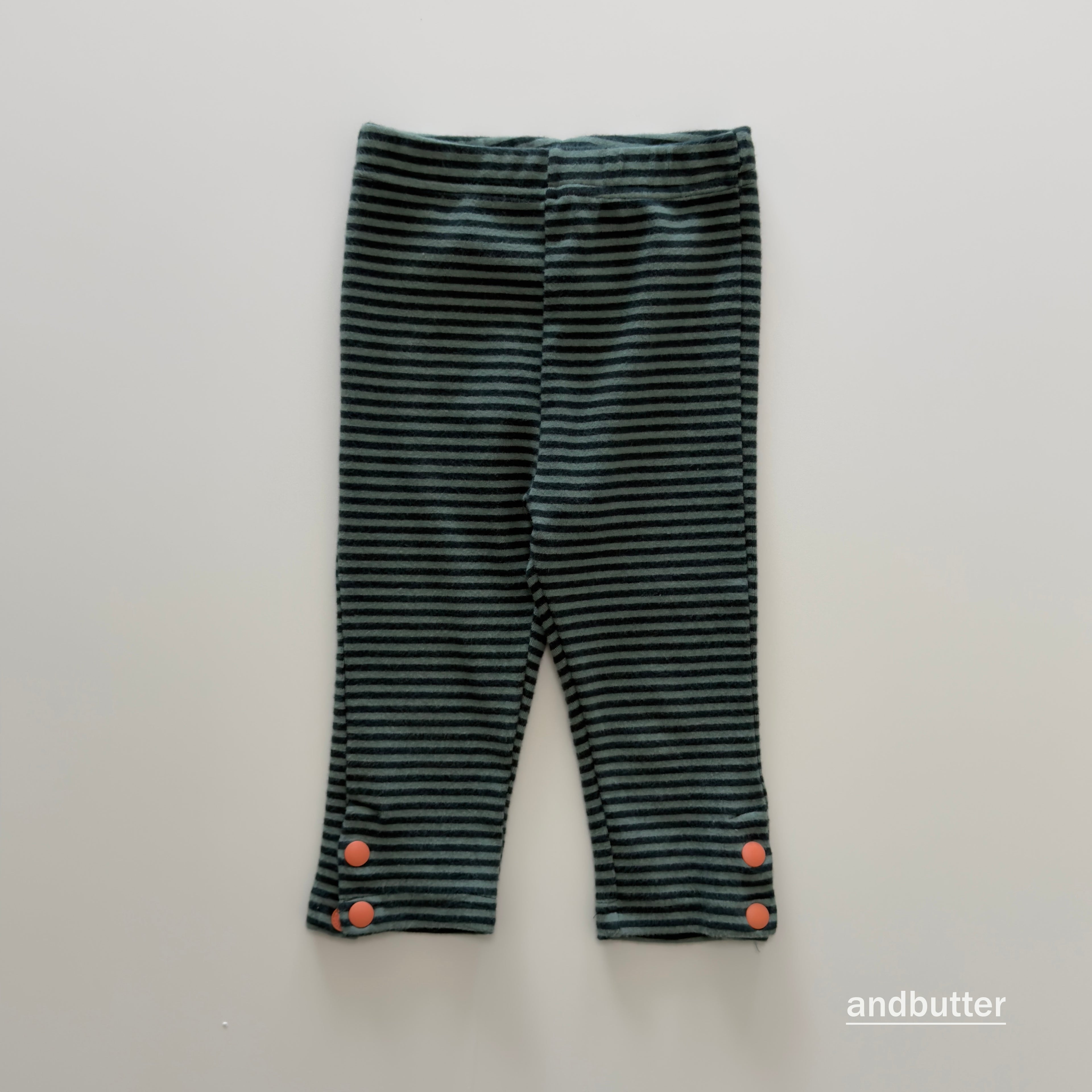 [PRÉCOMMANDE] Legging Capri à boutons
