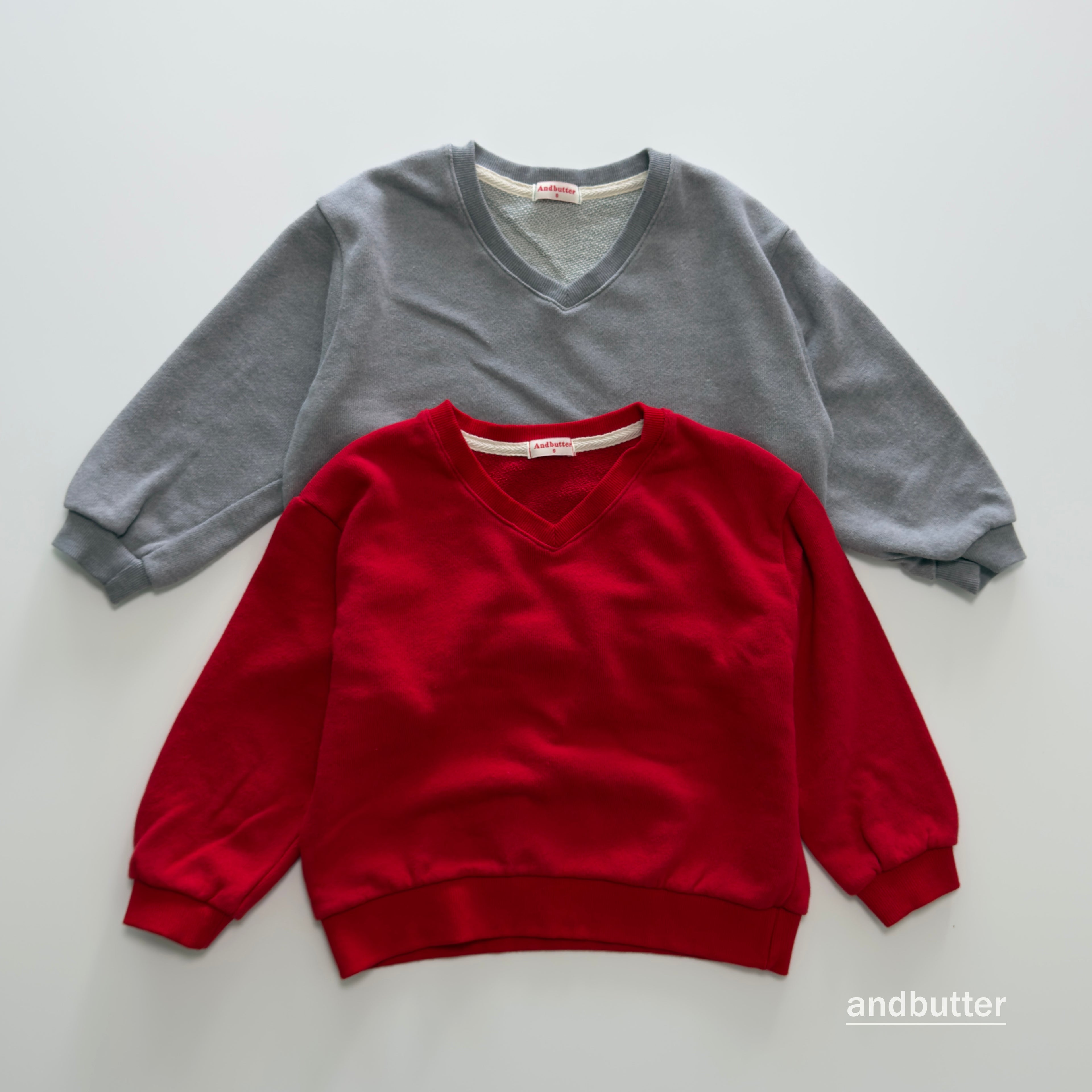 [PRÉCOMMANDE] Sweat-shirt col en V