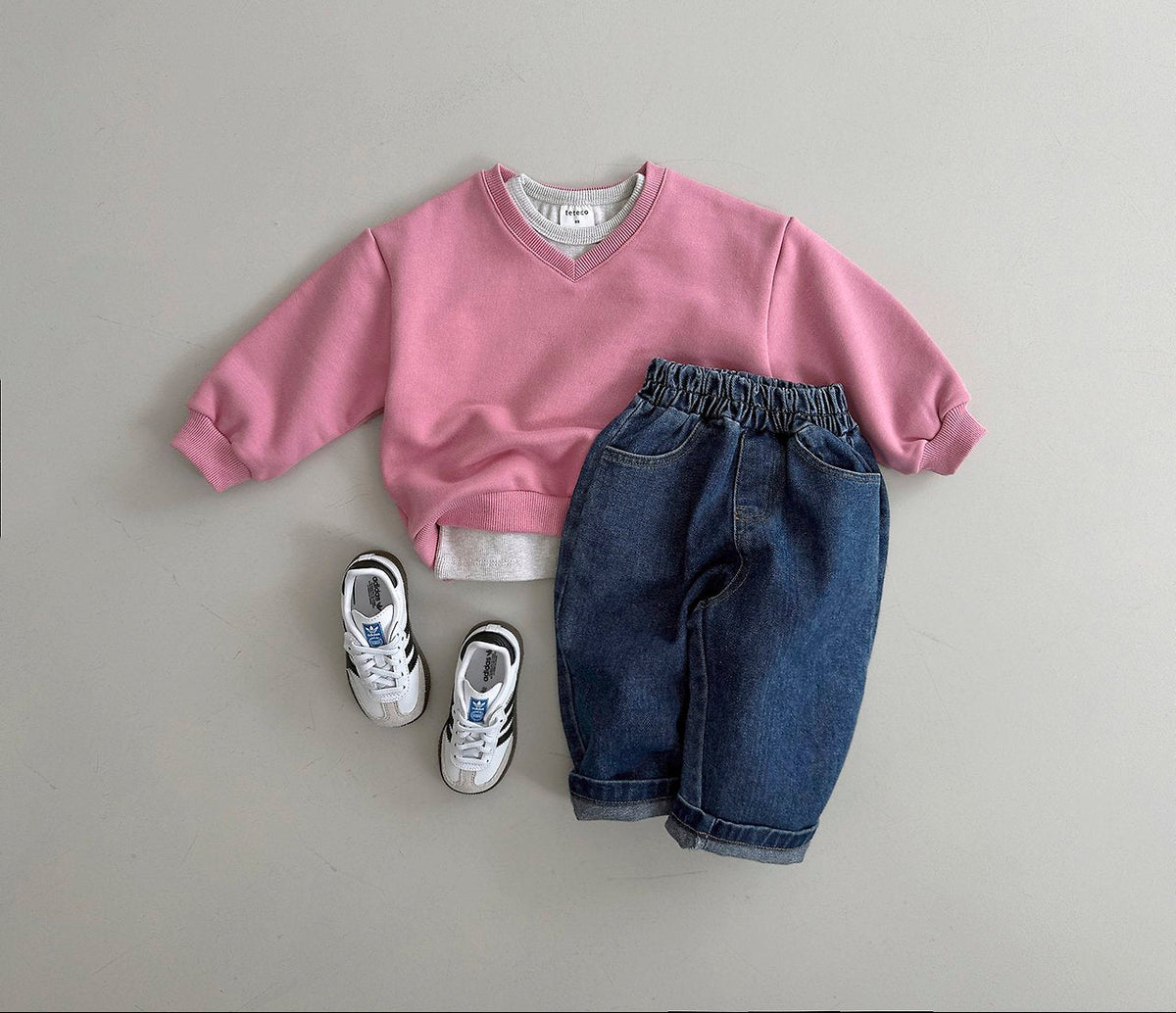 [PRÉCOMMANDE] Sweat-shirt col en V
